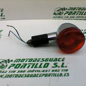 Foto de Intermitente trasero derecho Kymco VENOX 250 referencia 109-22-44515 foto 9