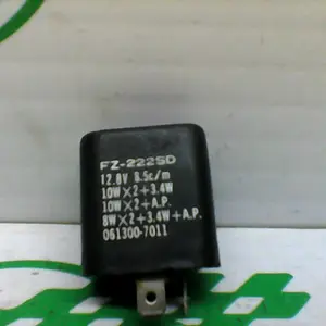 Foto de Rele de intermitencia Yamaha CH-80 referencia 190-17-39274 foto 3