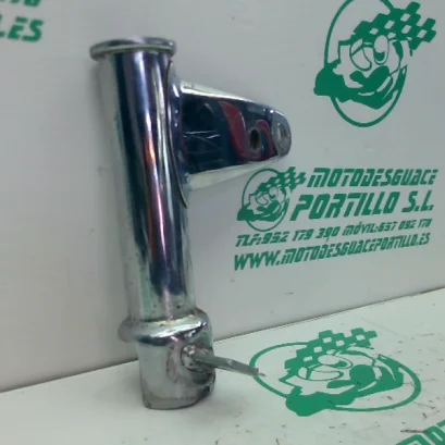Foto de Embellecedor de horquilla derecha Honda CB 450 DX referencia 300-19-45505
