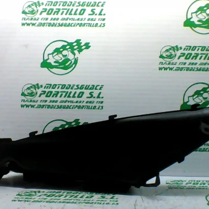Foto de Reposapies trasero derecho Suzuki BURGMAN 125 - 15 referencia 179-20-35763