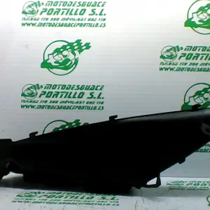 Foto de Reposapies trasero derecho Suzuki BURGMAN 125 - 15 referencia 179-20-35763