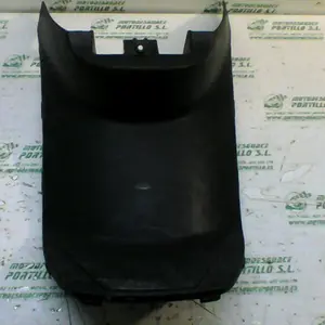 Foto de Carcasa bajo asiento Kymco Yager 125 referencia 178-18-14741 foto 2