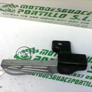 Foto de Reposapies trasero derecho Peugeot tweet 125 referencia 67-19-17844 foto 8