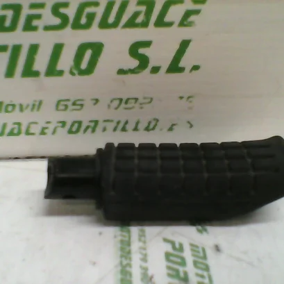 Foto de Reposapies trasero derecho Honda CBR 125 referencia 125-16-12596