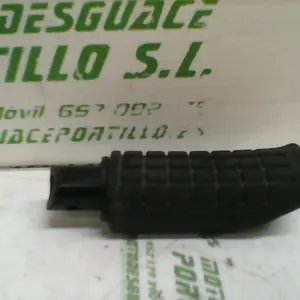 Foto de Reposapies trasero derecho Honda CBR 125 referencia 125-16-12596