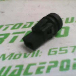 Foto de Interruptor de claxon Piaggio Liberty 50 2T referencia 103-18-14506