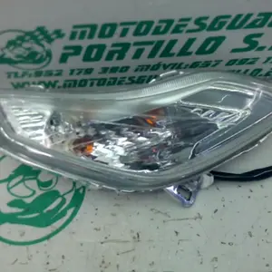 Foto de Intermitente delantero derecho Piaggio MEDLEY referencia 73-26-49339