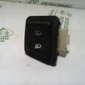 Foto de Interruptor de luz larga/corta Kymco Scout 50 referencia 196-18-23709 foto 4