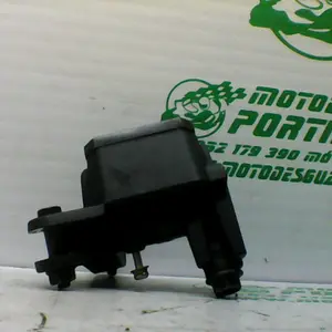 Foto de Bomba de freno delantero Yamaha XMAX 250 referencia 213-19-22439 foto 4