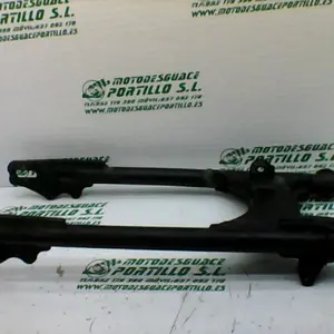 Foto de Basculante Yamaha YBR 125 i referencia 171-21-30511 foto 7