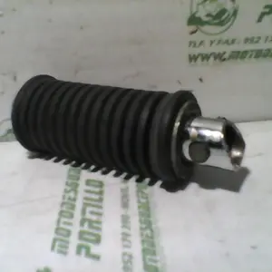 Foto de Reposapies trasero derecho Suzuki Marauder 250 referencia 193-21-33296 foto 12