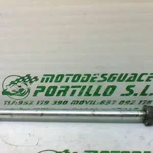 Foto de Eje de rueda delantera Honda LEAD 100 referencia 26-19-23266
