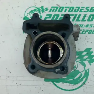 Foto de Cilindro y pistón Sym EURO MX 150 referencia 337-22-45445 foto 4