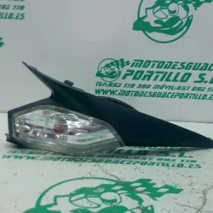 Foto de Intermitente trasero derecho Kymco MILER 125I referencia 151-24-48109 foto 3