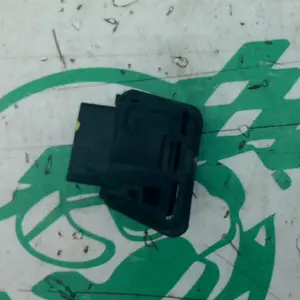 Foto de Interruptor de luz larga/corta Honda SH 300 I referencia 364-23-46170 foto 4