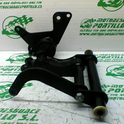 Foto de Soporte de motor Vespa GT 200 L referencia 138-22-34416