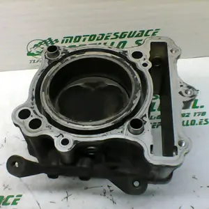 Foto de Cilindro y pistón Suzuki V Strom 650 referencia 144-19-21253 foto 13