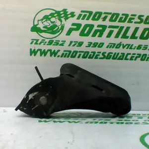 Foto de Reposapies delantero derecho BMW F-650-GS referencia 27-21-28329 foto 1
