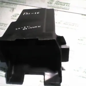 Foto de Caja de herramienta Suzuki Marauder 125 referencia 46-19-17586 foto 5