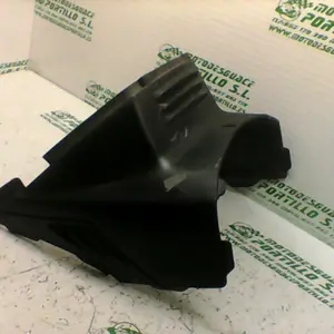 Foto de Carcasa bajo asiento Suzuki BURGMAN 400 referencia 307-19-24878 foto 4