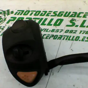 Foto de Piña izquierda Peugeot Satelis 125 referencia 336-20-43128 foto 9