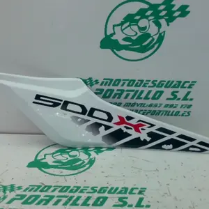 Foto de Carcasa lateral derecha Honda CB 500XA referencia 415-23-47940 foto 4