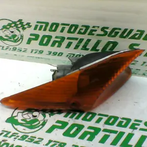 Foto de Intermitente trasero izquierdo Peugeot Speedfight 1 50 referencia 176-19-39453 foto 9