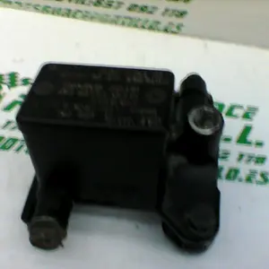 Foto de Bomba de freno trasero Suzuki SIXTEEN 125 referencia 281-18-19641 foto 3