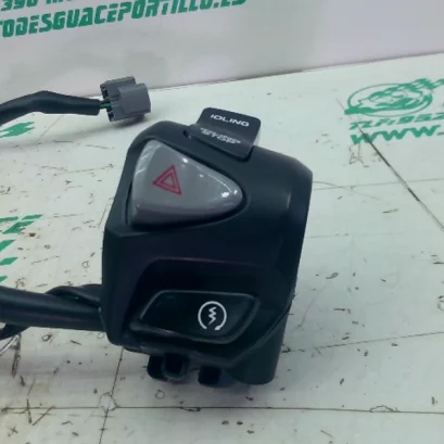 Foto de Piña derecha Honda FORZA 125 referencia 396-25-49010