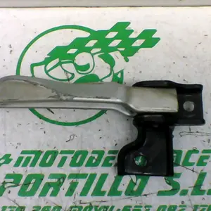 Foto de Estribera trasera derecha con reposapies Peugeot TWEET 125 15-18 referencia 8-24-47035 foto 10