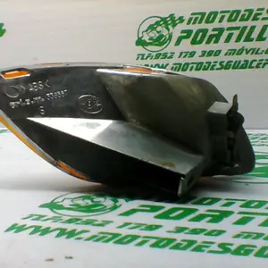 Foto de Intermitente delantero izquierdo Piaggio ZIP Aire 2T 2 50 referencia 88-20-38003 foto 36