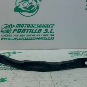 Foto de Protector del depósito de gasolina Piaggio BEVERLY 350I referencia 252-23-46005 foto 2