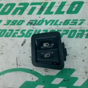 Foto de Interruptor de luz larga/corta Peugeot Tweet 50 4T referencia 164-23-45664 foto 7