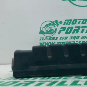 Foto de Reposapies trasero izquierdo Honda PS 125 referencia 106-24-47772 foto 14