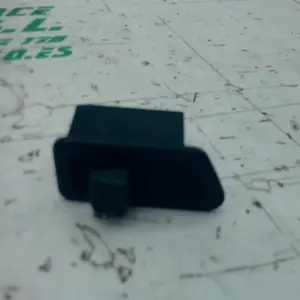 Foto de Interruptor de intermitente Honda PS 125 referencia 106-24-47780 foto 3