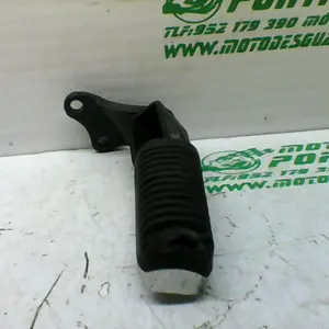 Foto de Estribera trasera derecha con reposapies Yamaha X MAX 125 referencia 304-21-31454