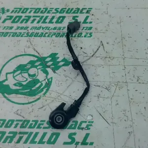 Foto de Sensor de patilla lateral Honda FORZA 125 referencia 396-25-49001 foto 3