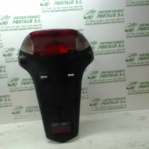 Foto de Portamatrícula con piloto Kymco Bet&win 125 referencia 309-19-24035 foto 12