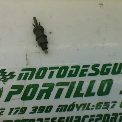 Foto de Sensor de freno trasero Piaggio ZIP AIRE 2T 3 50 referencia 81-19-18159