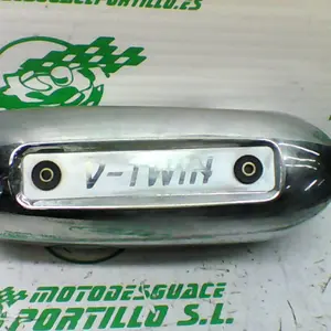 Foto de Embellecedor chasis izquierdo Hyosung Aquila 250 referencia 141-22-36093 foto 4