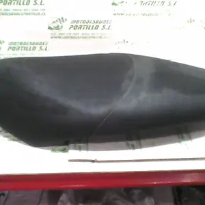 Foto de Asiento Honda Dylan 125 referencia 352-22-38742 foto 3