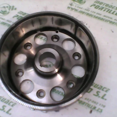 Foto de Plato magnetico Triumph Street Triple 675 referencia 119-16-10327