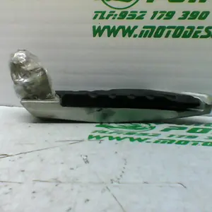Foto de Reposapies trasero derecho Honda SH 125I 13-16 referencia 65-24-47331 foto 11