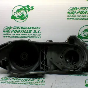 Foto de Tapa de cárter Vespa GT 200 L referencia 138-22-34413 foto 1
