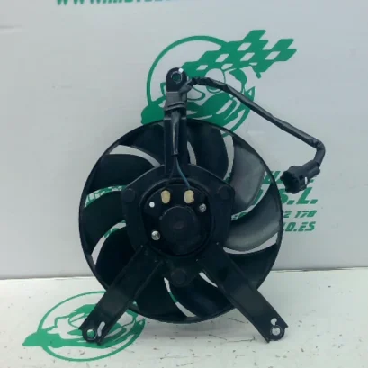 Foto de Ventilador del radiador Kawasaki Z 900 referencia 6-24-47560