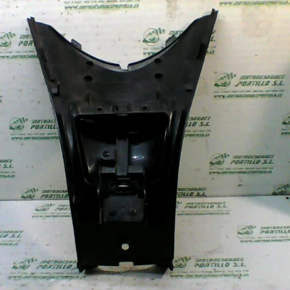 Foto de Puerta depósito gasolina Honda Pcx 125 referencia 181-23-46252
