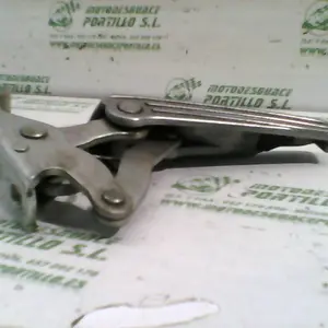 Foto de Reposapies trasero derecho Vespa Granturismo 125 referencia 426-22-44773 foto 1