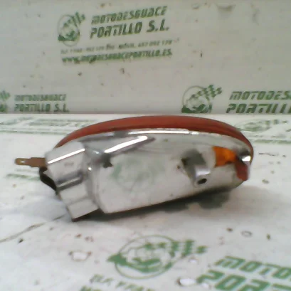 Foto de Intermitente trasero izquierdo Piaggio Typhoon 2 50 referencia 74-16-20834