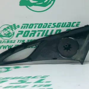 Foto de Embellecedor de carcasa delantera derecha Yamaha TRICITY 125I referencia 307-21-35540