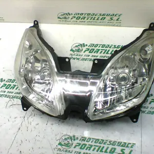 Foto de Faro delantero Yamaha XMAX 250 referencia 213-19-37383 foto 11